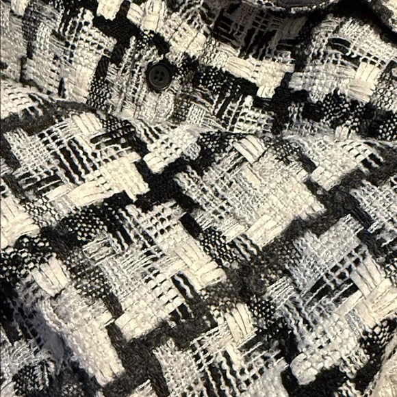 MNML Men’s Raw Edge Flannel Shirt White And Black Size Small‎